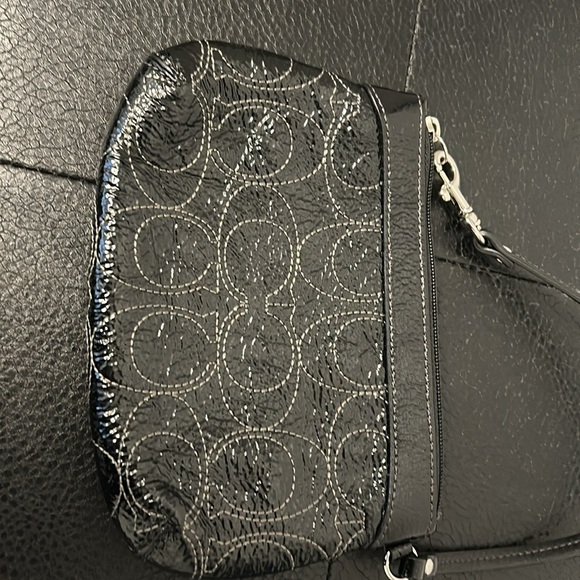 Coach wristlet - Picture 2 of 2